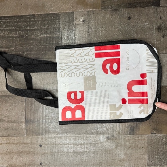 Lululemon Athletica Small Reusable Red and White Tote - Picture 2 of 8